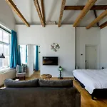Barbera - Experience Local Life In The Old Centre Daire