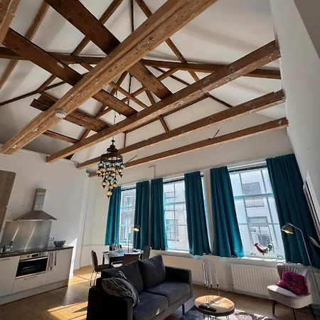 Barbera - Experience Local Life In The Old Centre Apartament