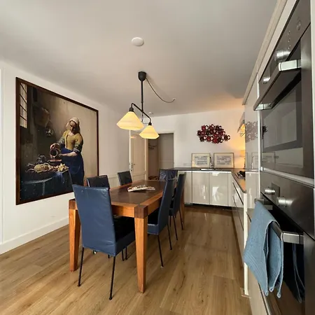 Barbera - Experience Local Life In The Old Centre Apartment