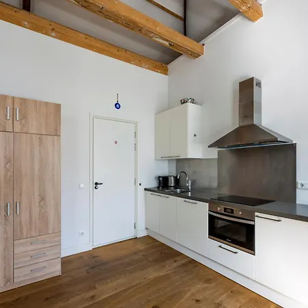 Barbera - Experience Local Life In The Old Centre Apartament