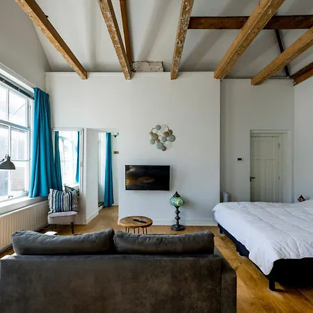 Barbera - Experience Local Life In The Old Centre Apartament